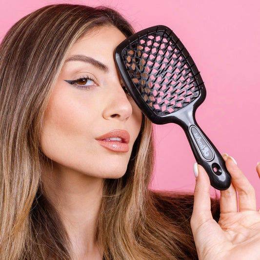 Brosse Démêlante – Démêle rapidement sans casser les cheveux